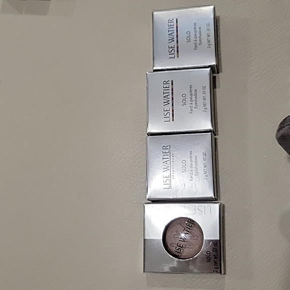 Lise watier single eye shadow  161 beige satin - Picture 2 of 7